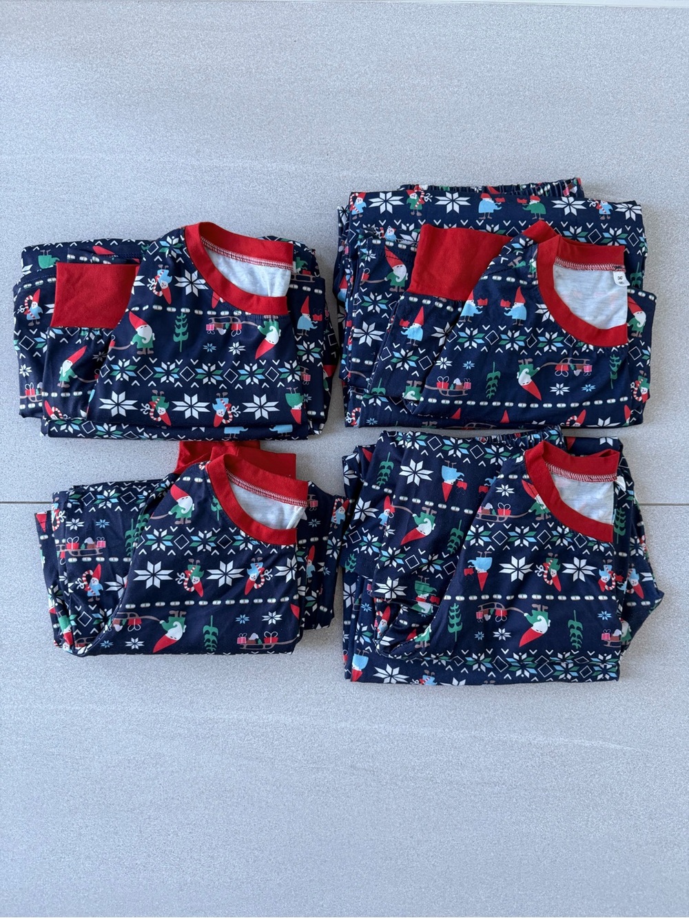 Matching Family Christmas Pajamas Set 4 Gnome Holiday PJs Men 2XL L Women M L